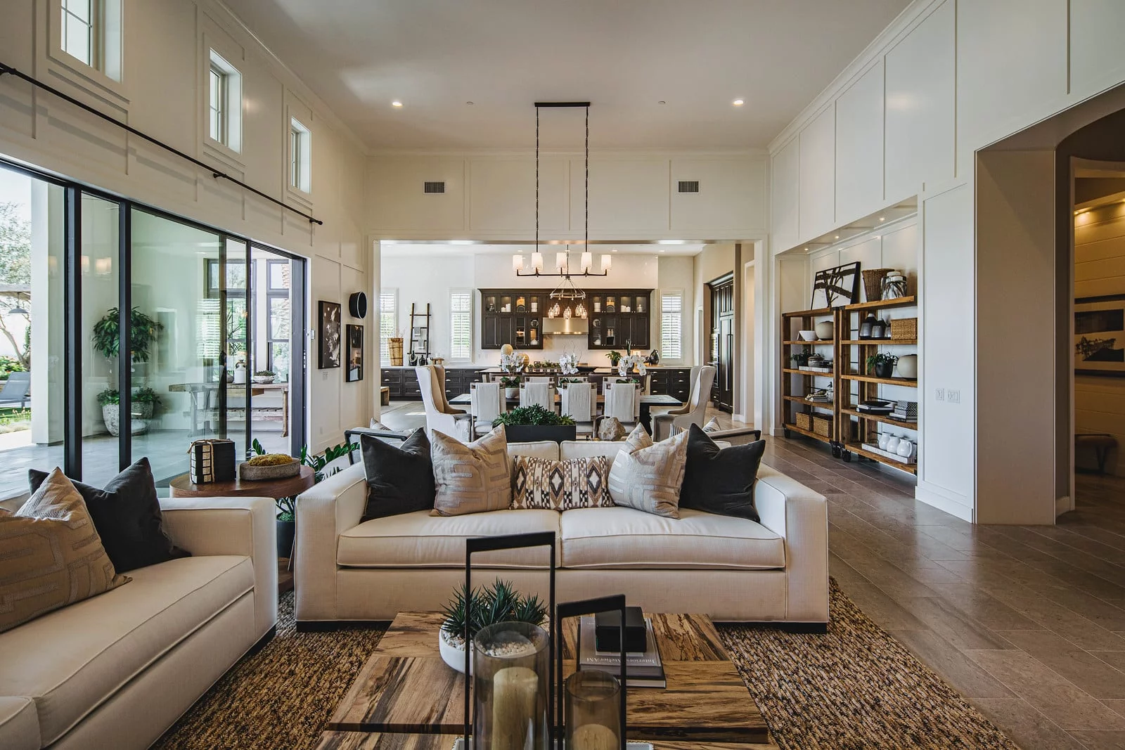 Ken Cheng Photography - Living Room and Kitchen
