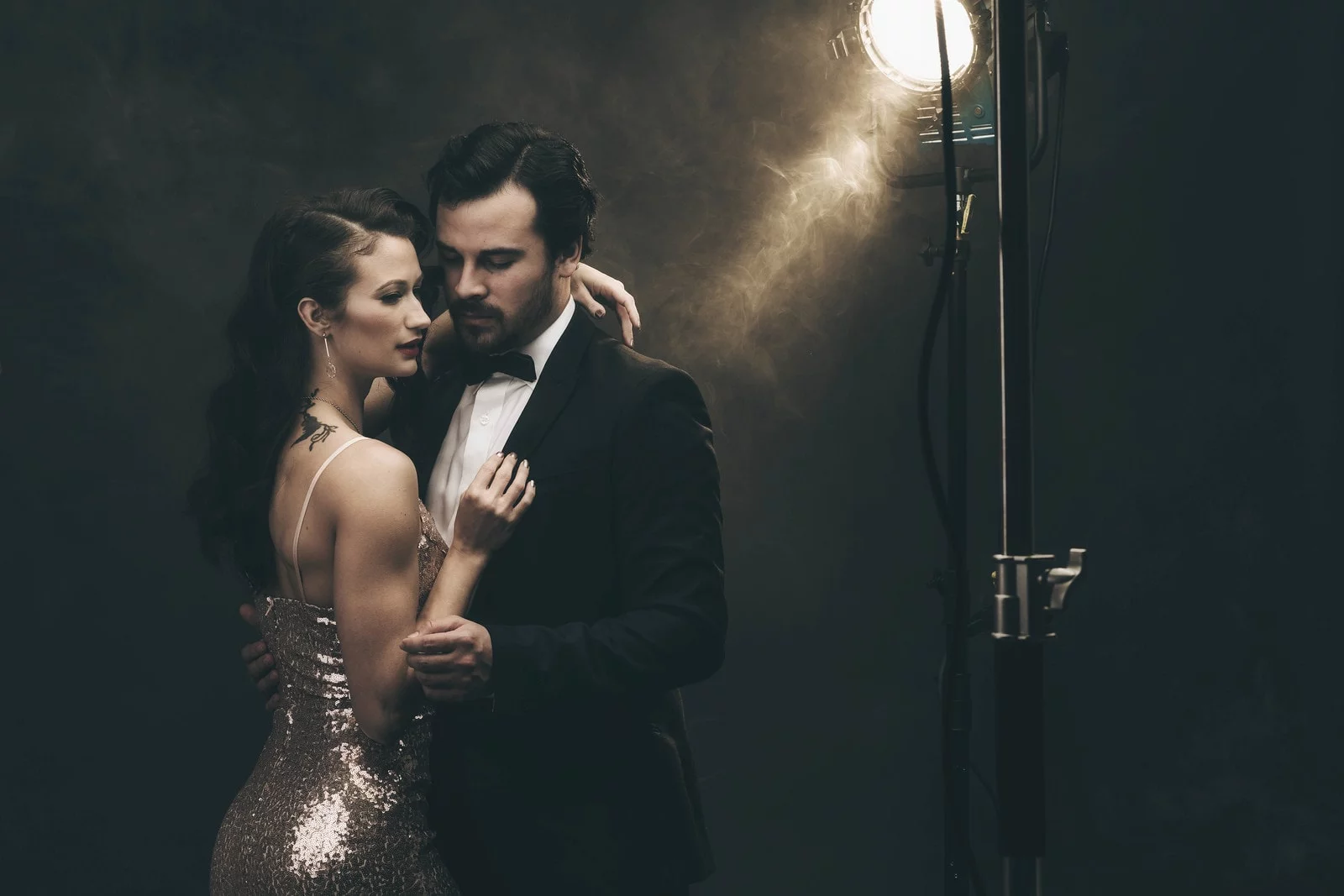 Ken Cheng Photography - Film noir couple's portrait