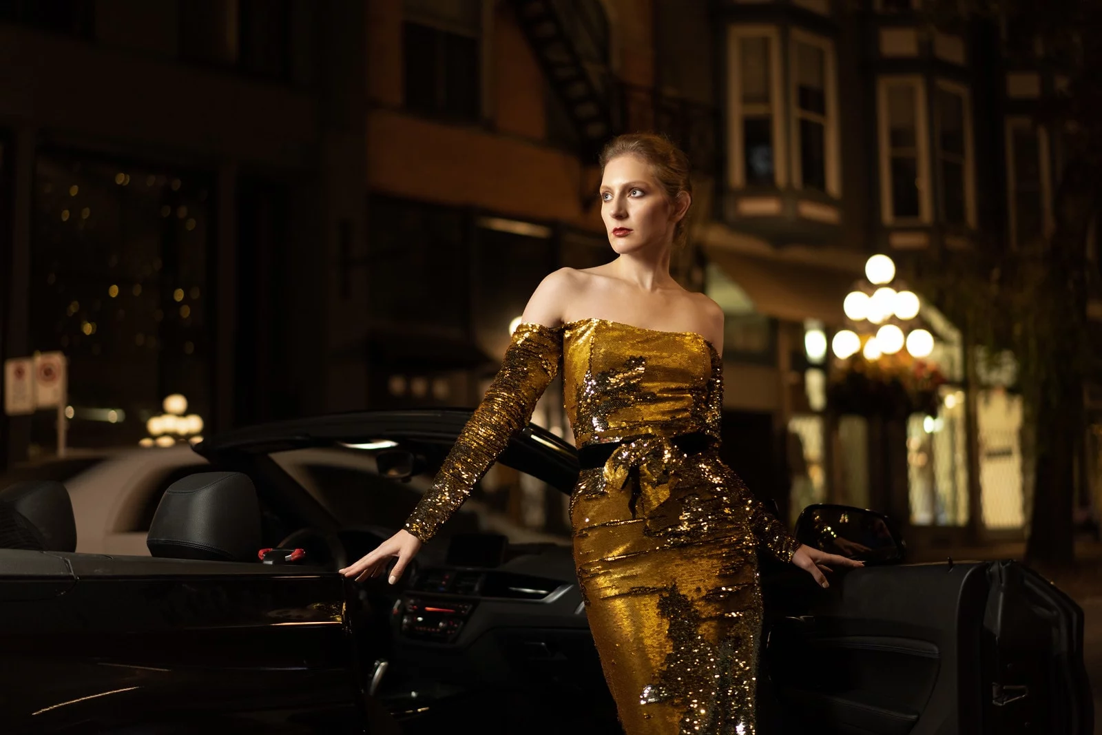 Ken Cheng Photography - Portrait of woman in gold