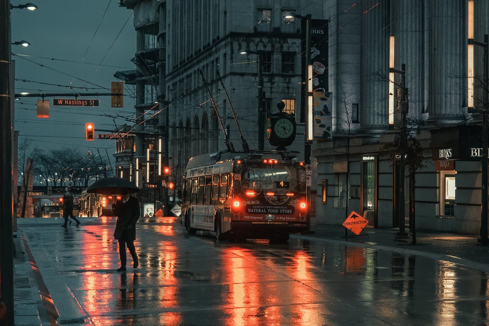 Ken Cheng Photography - Rainy Night, Downtown Vancouver